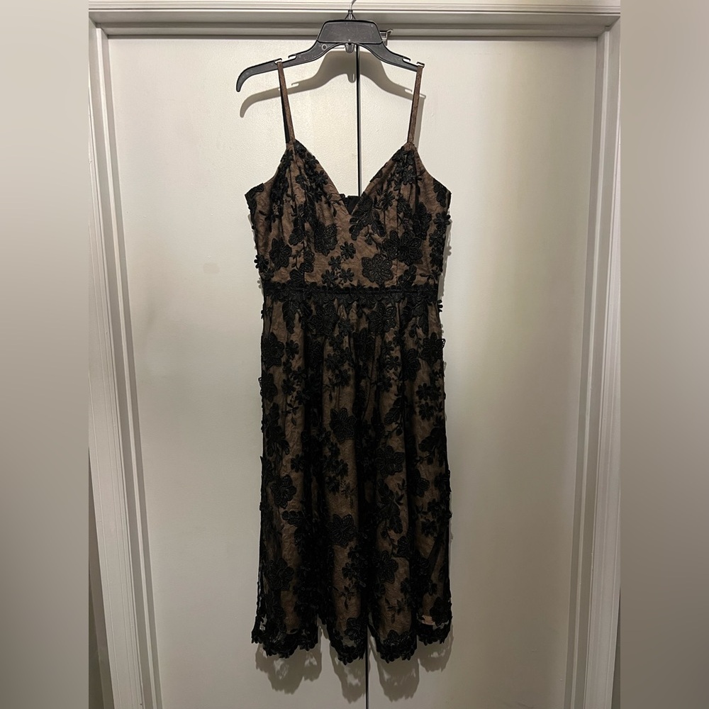 Dress the Population Black and Tan Floral Dress